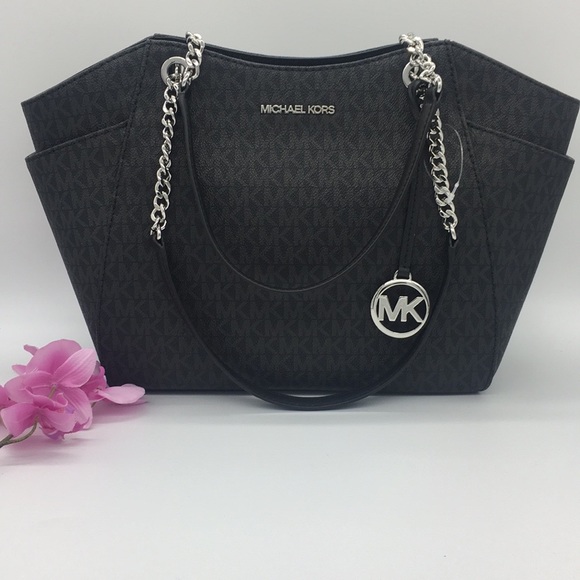 Michael Kors Handbags - MICHAEL KORS LG CHAIN SHLDR TOTE BLACK